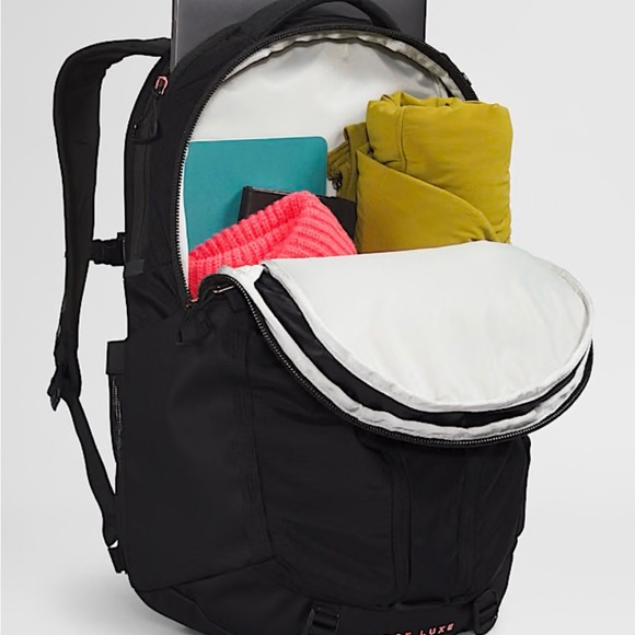 black messenger bag patagonia black hole 24l Hole® – Worn Wear® ensuring support for the MODEL Colour:TNF Orange/TNF Blue Daylite Daypack Osprey Daylite
